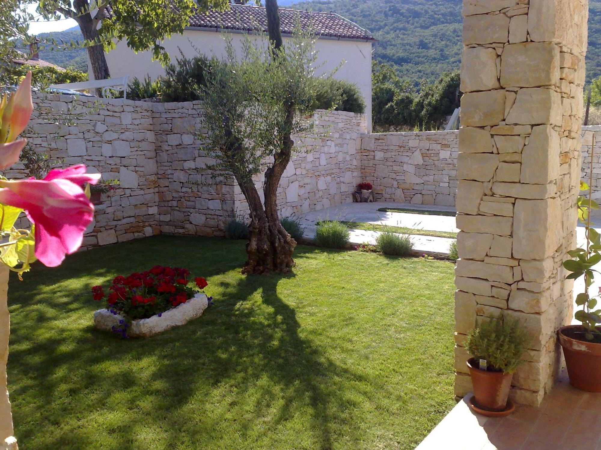 Apartments Villa Ina Brseč Εξωτερικό φωτογραφία