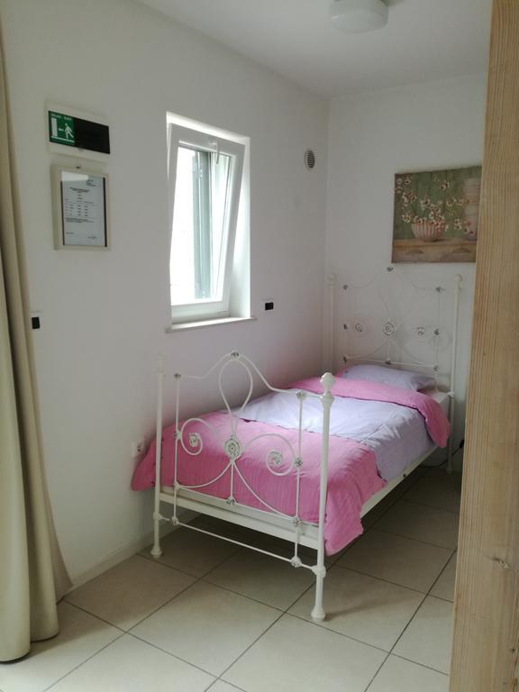 Apartments Villa Ina Brseč Εξωτερικό φωτογραφία