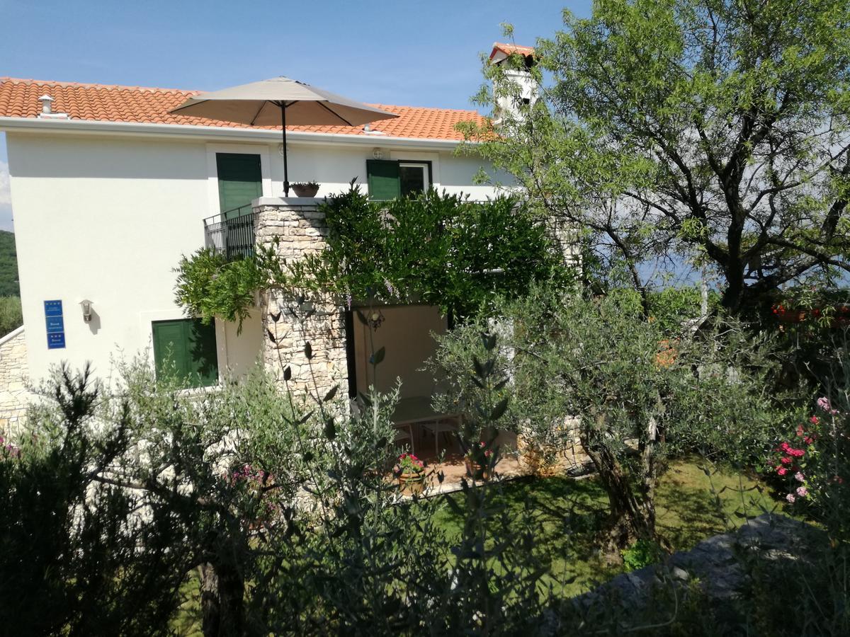 Apartments Villa Ina Brseč Εξωτερικό φωτογραφία