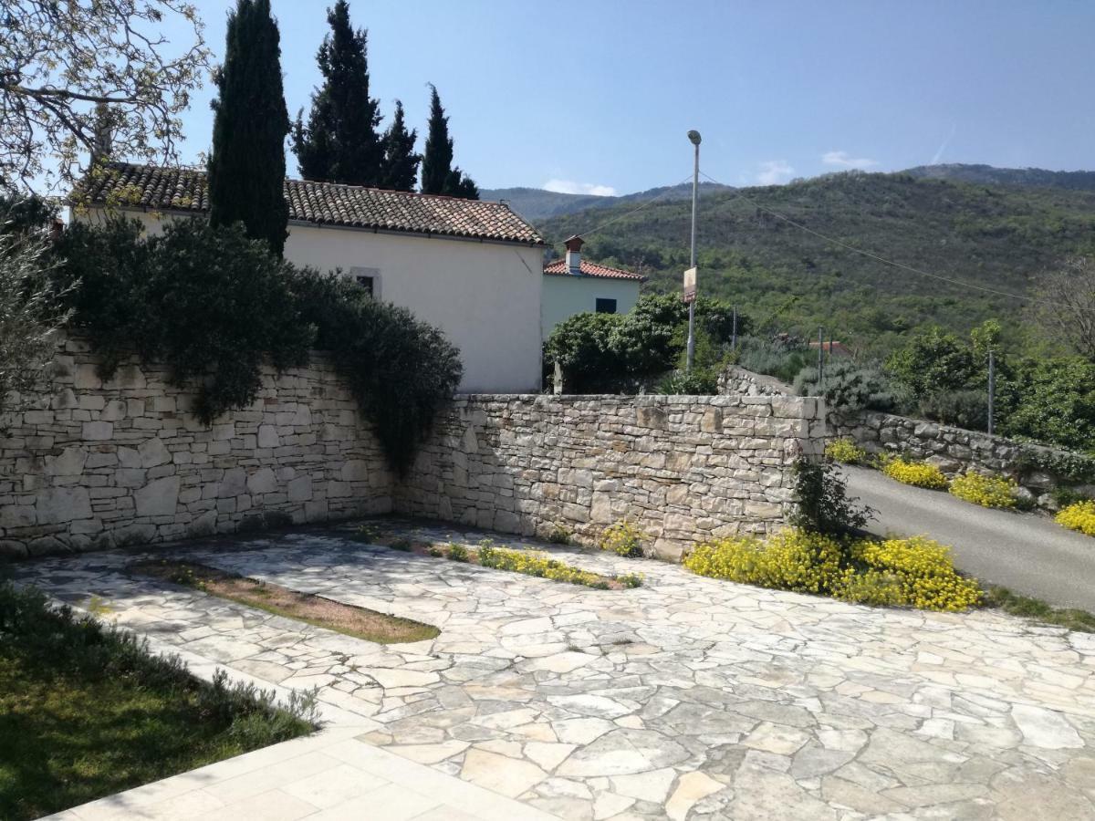 Apartments Villa Ina Brseč Εξωτερικό φωτογραφία